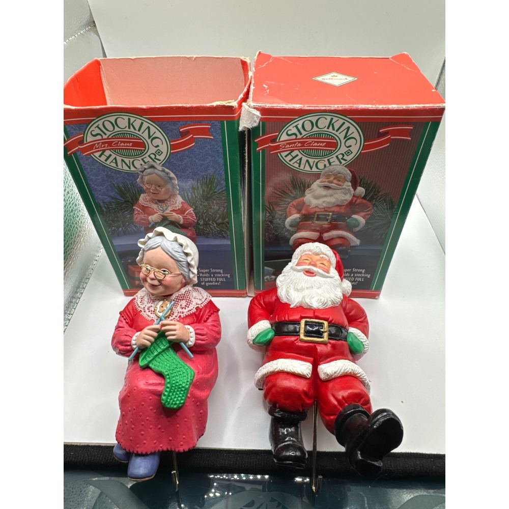 Vintage 1988 Hallmark Santa and Mrs Claus Stocking Hanger Set QSH810-4 Red